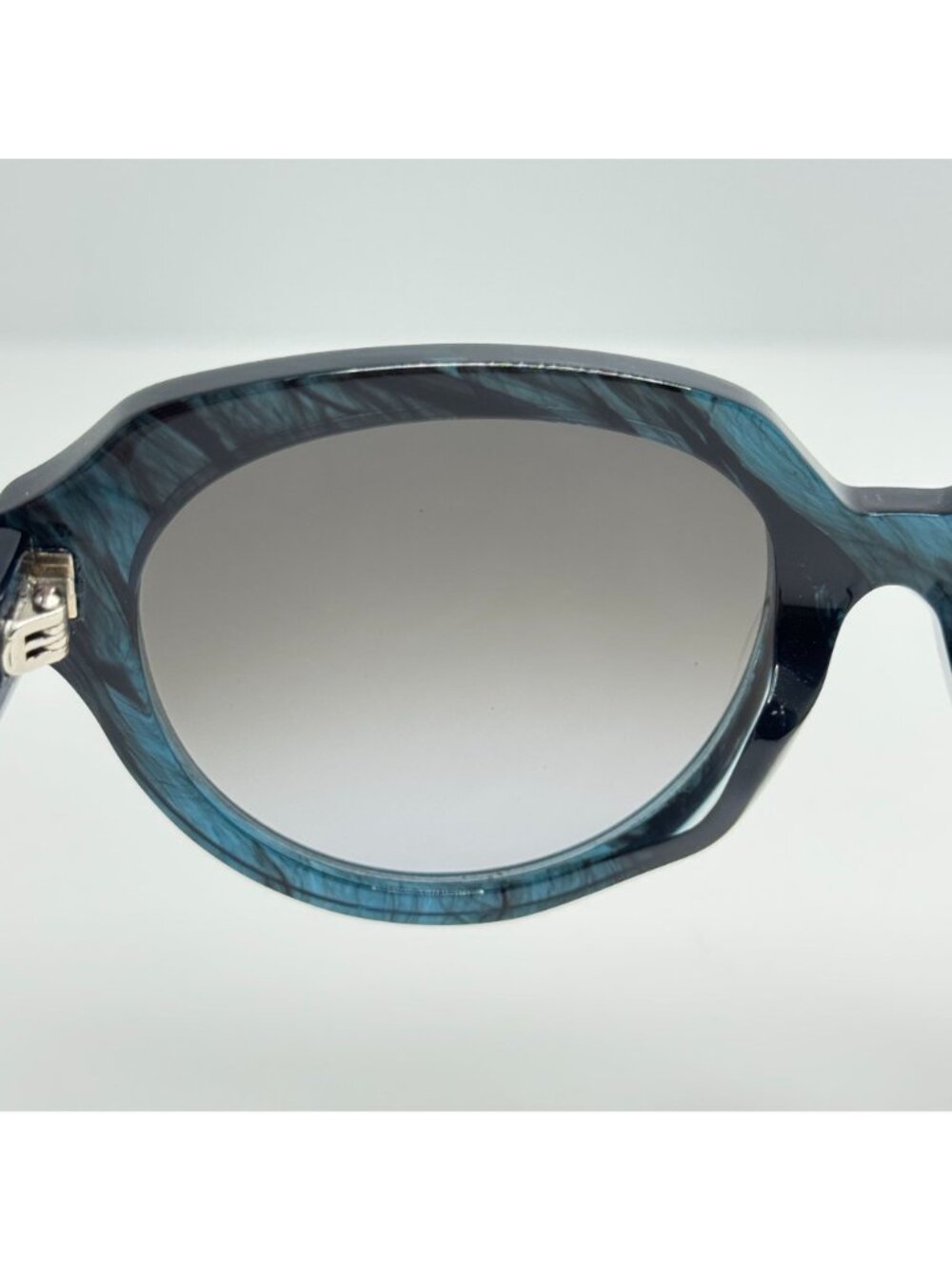 Salvatore Ferragamo Sunglasses SF906SA 409 Italy 54-18-140 - Picture 7 of 9
